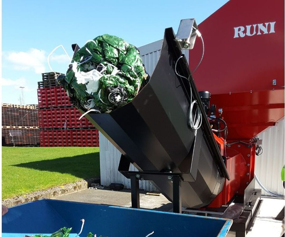 Verdichtung und Entleerung von Aludosen und PET-Flaschen | Carlsberg Brauerei