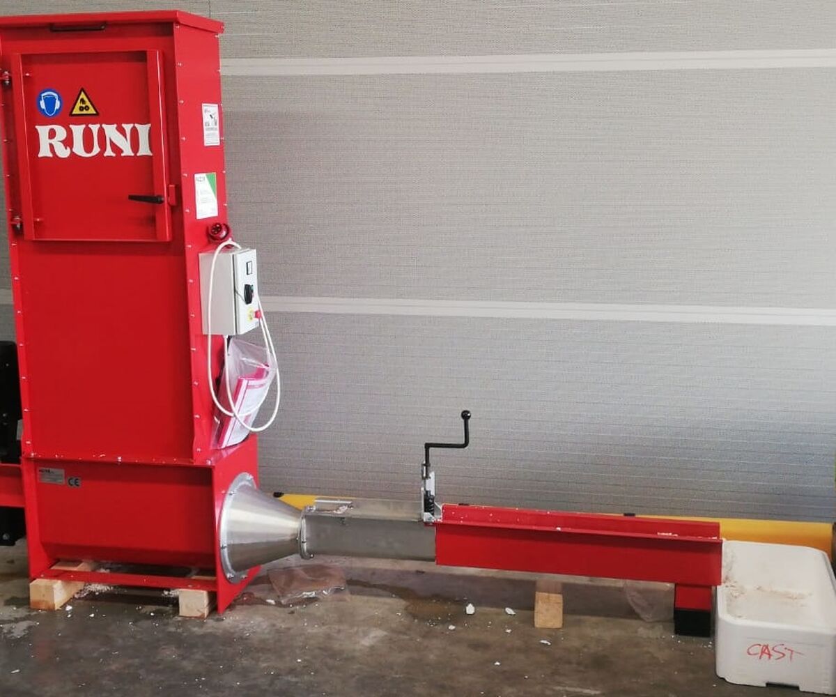 Verdichtung von Styropor-Verpackungen | Rooms to Go