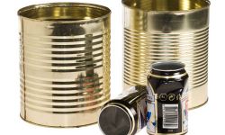 Leere unverdichtete Dosen